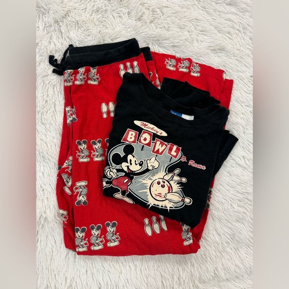 women’s vintage disney pajama set